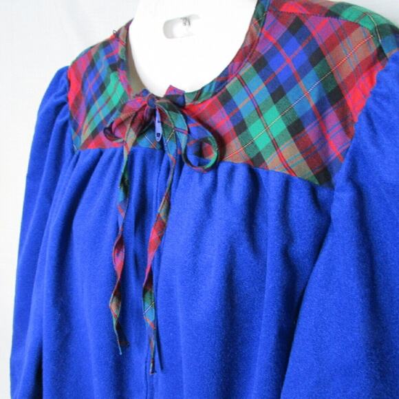 Models Robe House Coat Blue with Plaid Accents Full Zip Pockets Tag Size L NEW - Picture 1 of 9